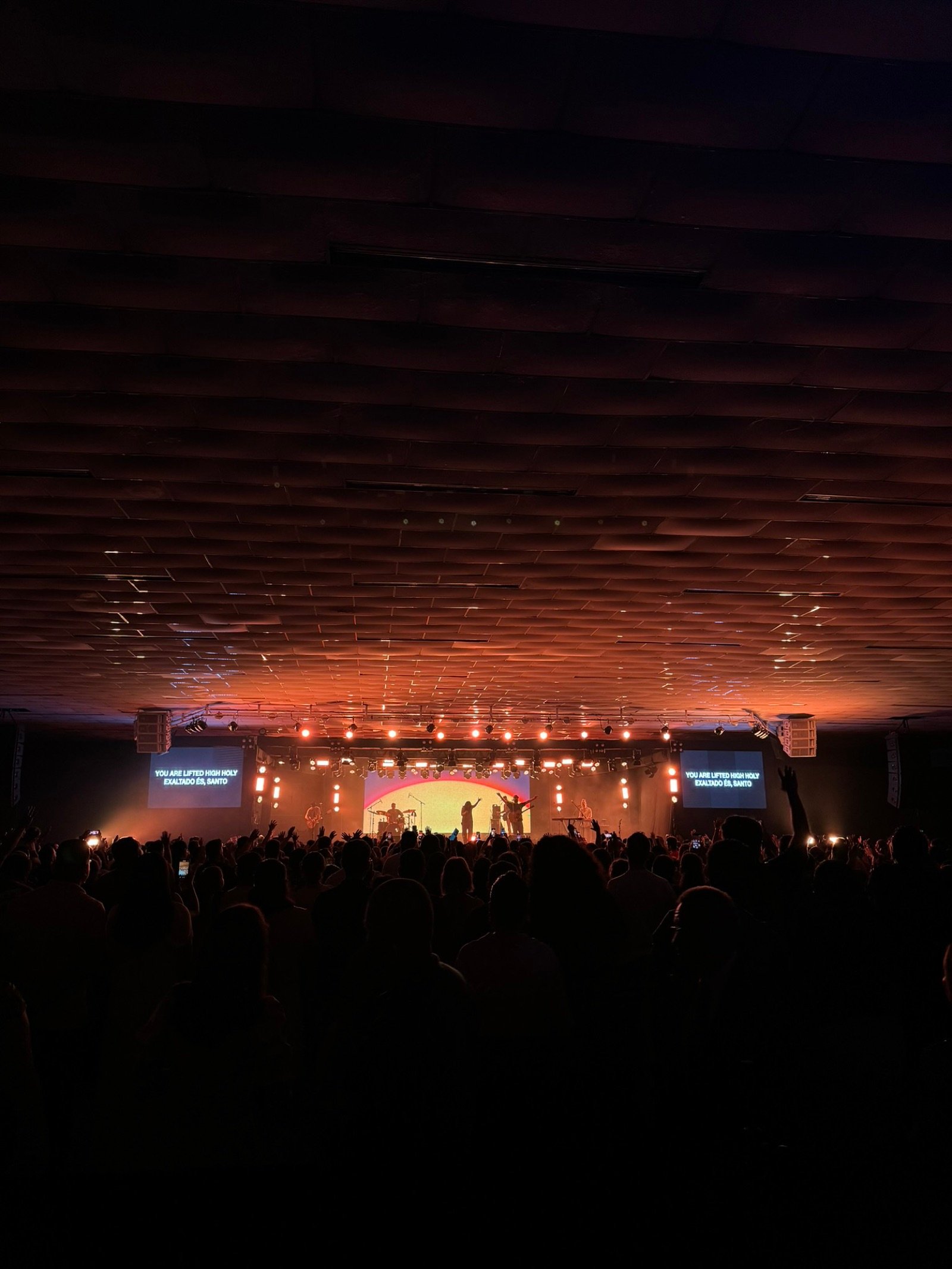 Kari Jobe + Cody Carnes Brazil tour