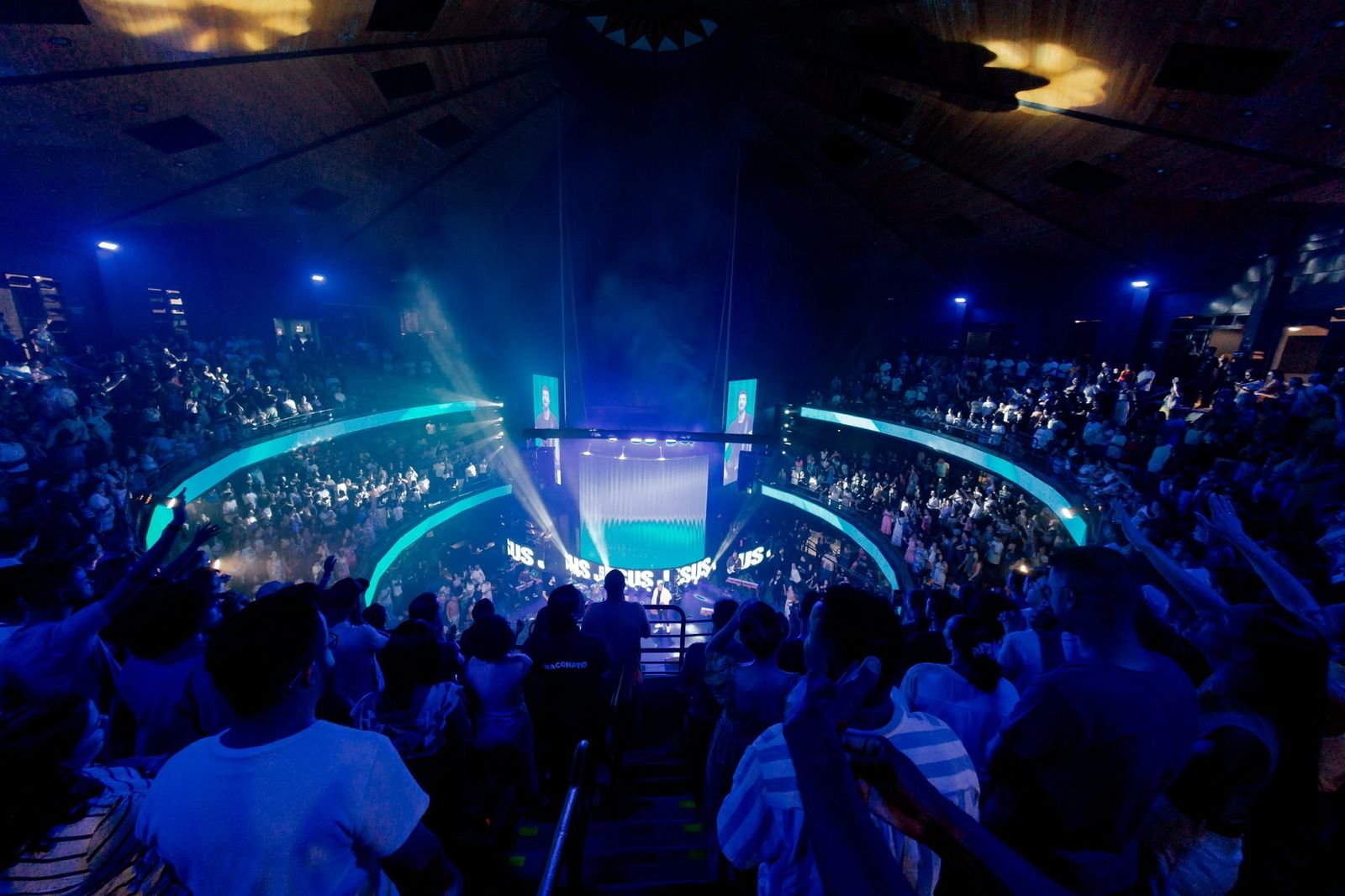 Kari Jobe + Cody Carnes · Brazil Tour