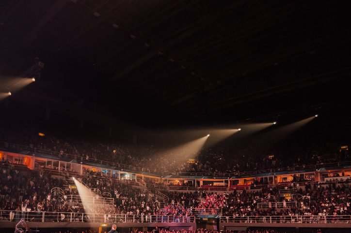 Jeunesse Arena production